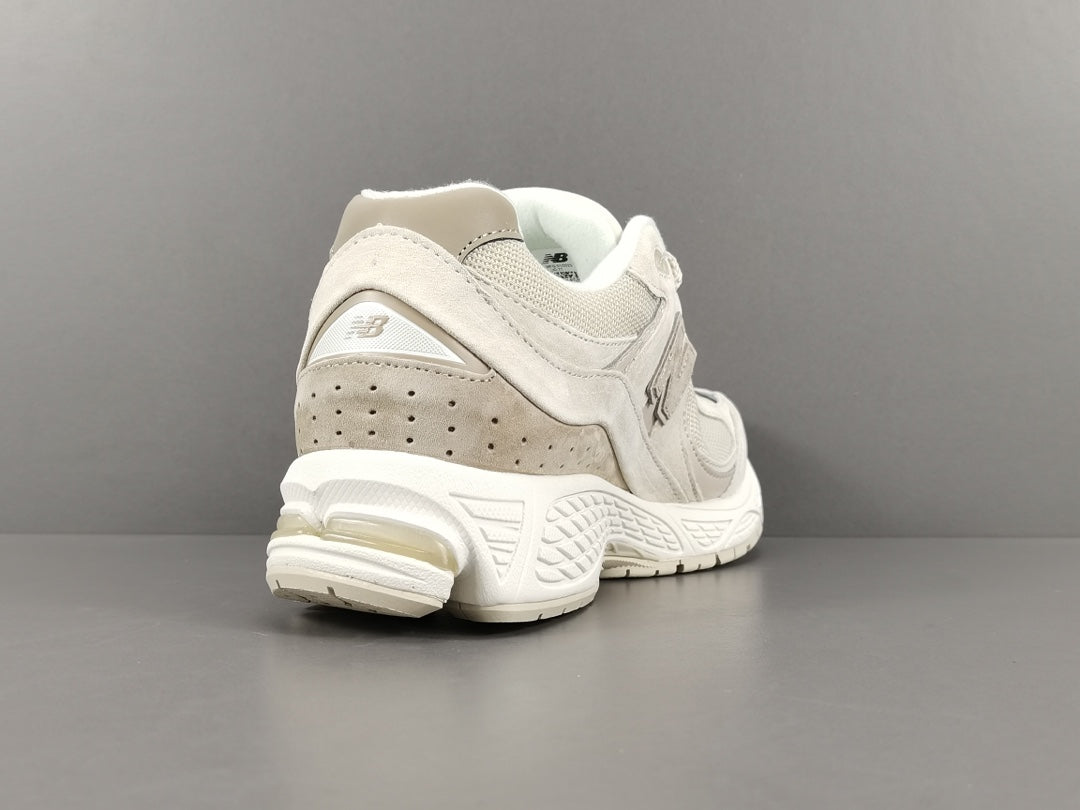 New Balance 2002R Cream