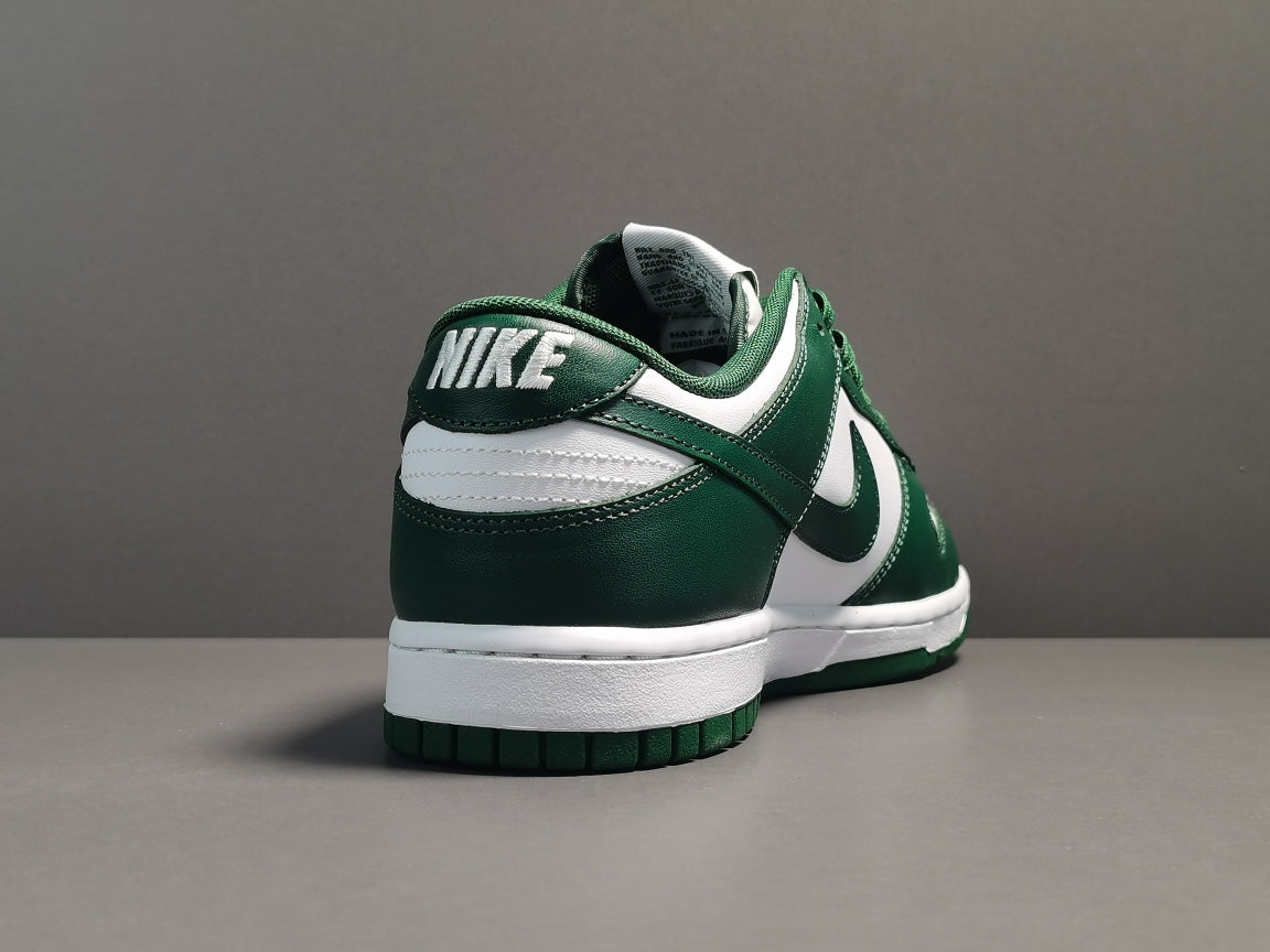 Nike dunk low team green