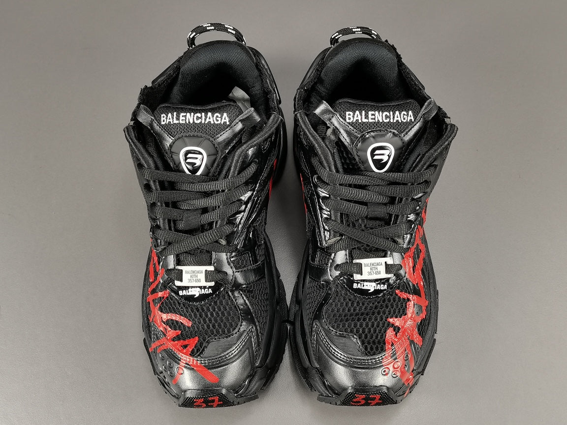 Balenciaga Runner Sneacker Black Graffiti