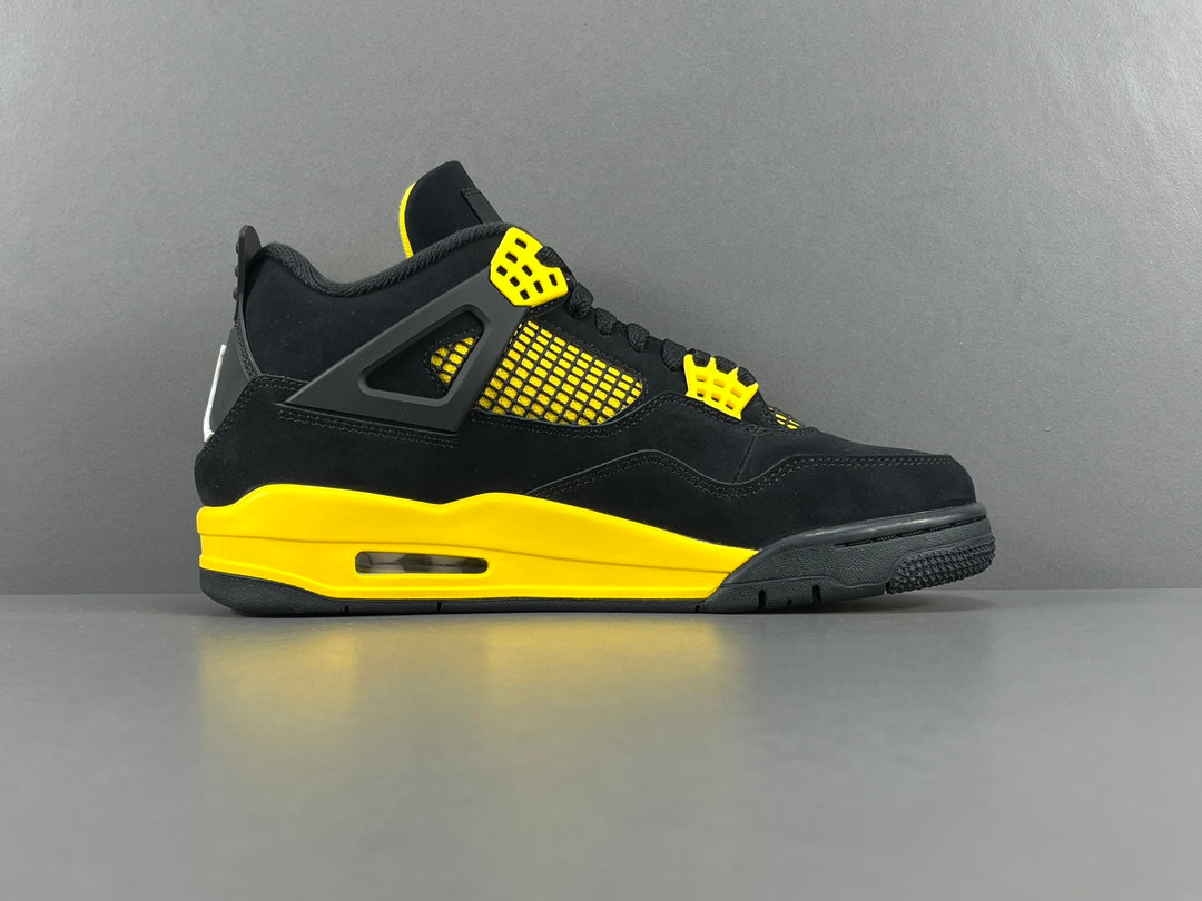 Air Jordan 4 Thunder 2023