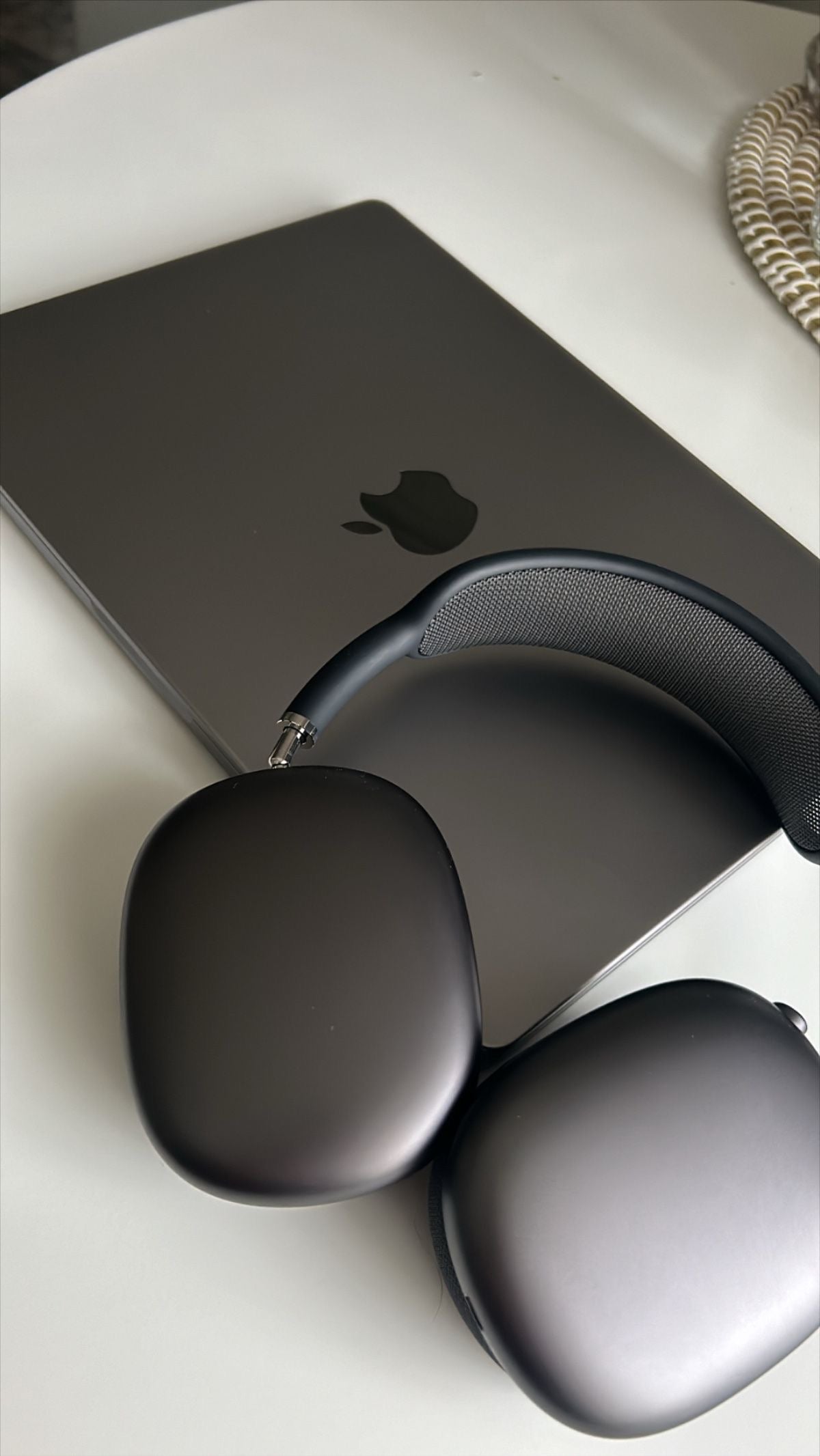 Apple AirPods Max Midnight