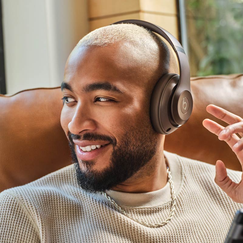 Beats Studio Pro Deep Brown