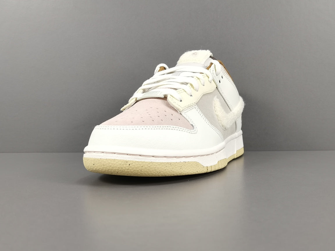 Nike Dunk LOW Year of the Rabbit