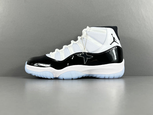 Air Jordan 11 Concord