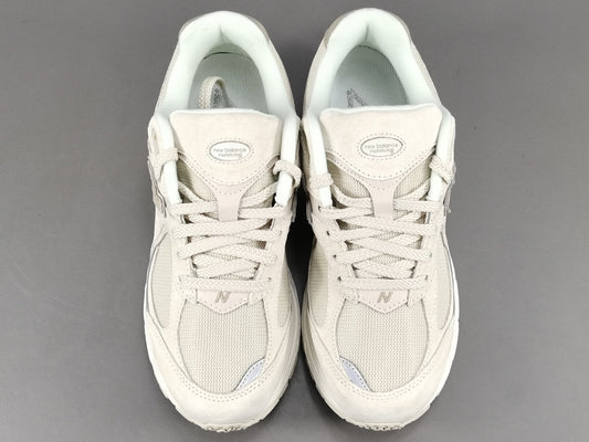 New Balance 2002R Cream