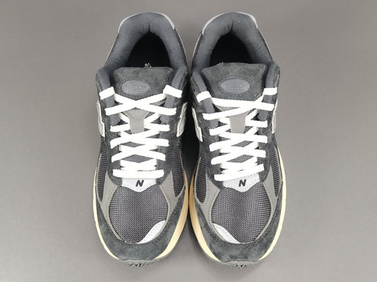 New Balance 2002R