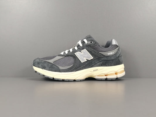 New Balance 2002R