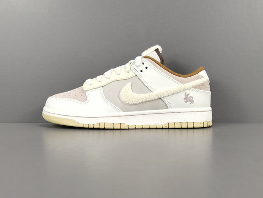 Nike Dunk LOW Year of the Rabbit