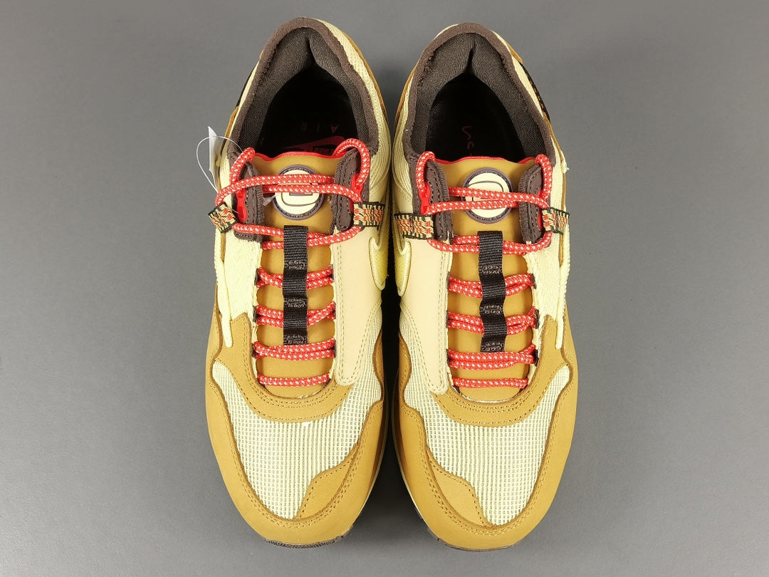 Nike Air max 1 X Travis Scott Saturn Gold