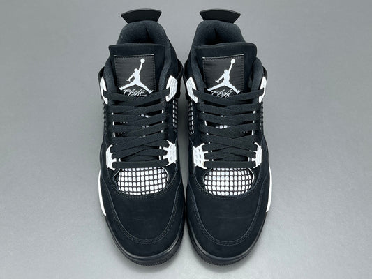 Air Jordan 4 Retro  White Tunder