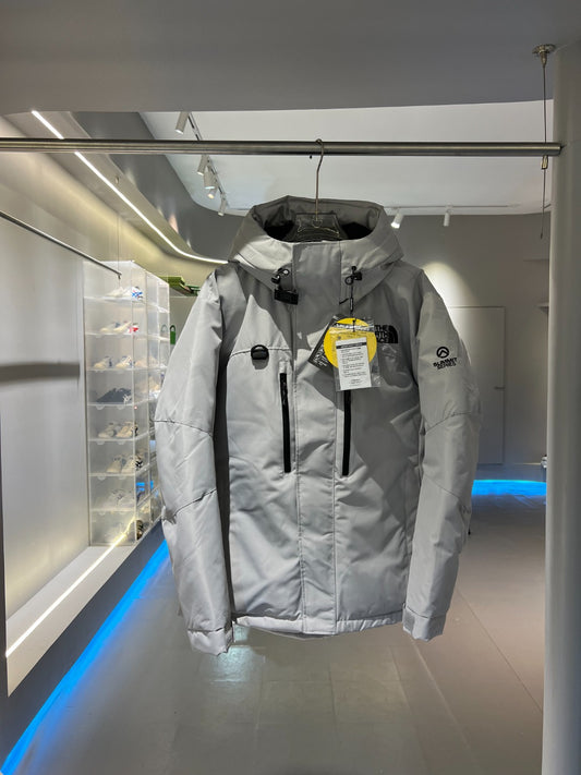 North Face Summit Series full white