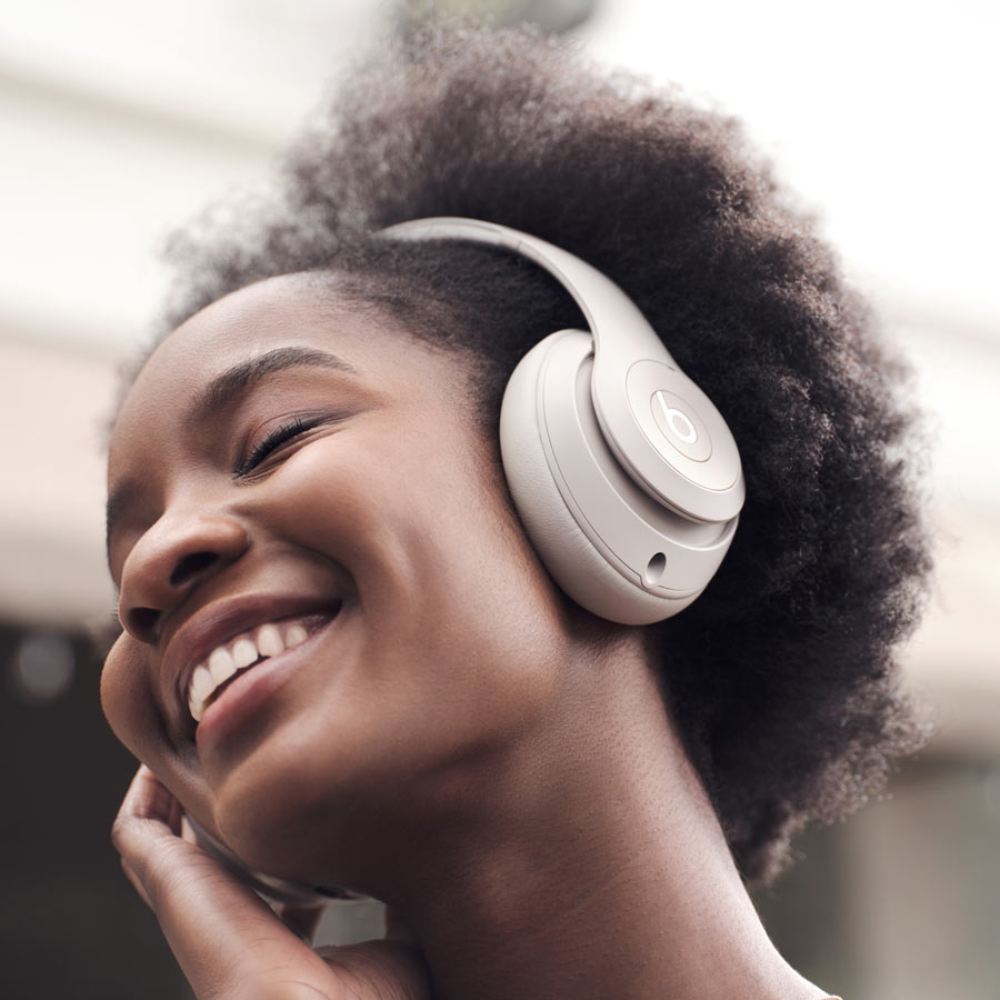 Beats Studio Pro Sandstone